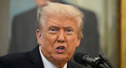 Donald Trump autorizó que la CIA realice operaciones encubiertas en Venezuela y abrió la puerta a una acción terrestre