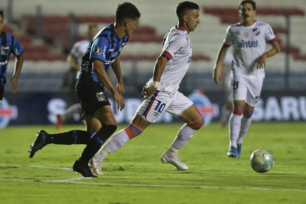Nacional y Liverpool jugarán sus partidos a la misma hora.