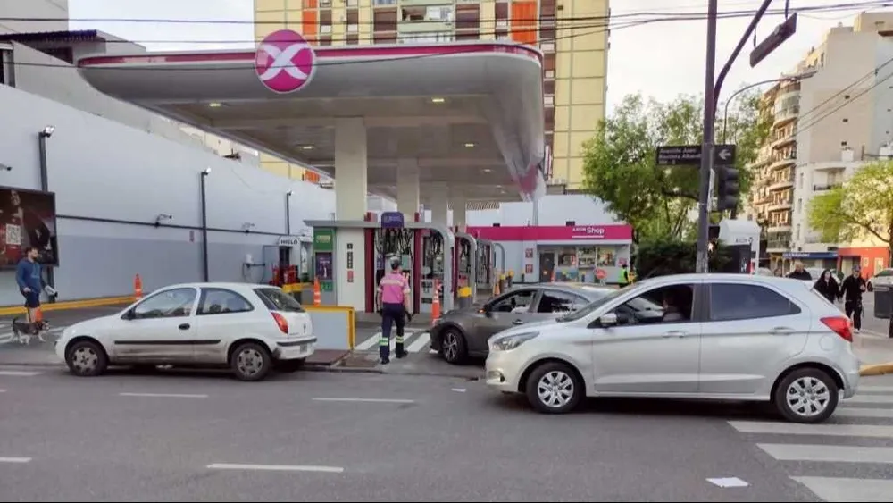 Las estaciones de servicio señalan que la falta de combustible se esta normalizando