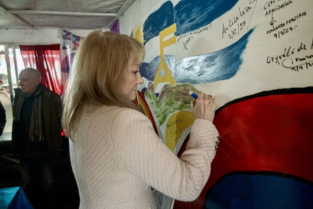 Carolina Cosse en el comité de base de Gregorio Aznárez, Maldonado