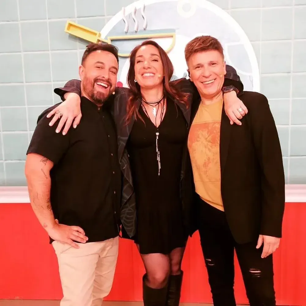 Los conductores de El show de la tarde en el último programa