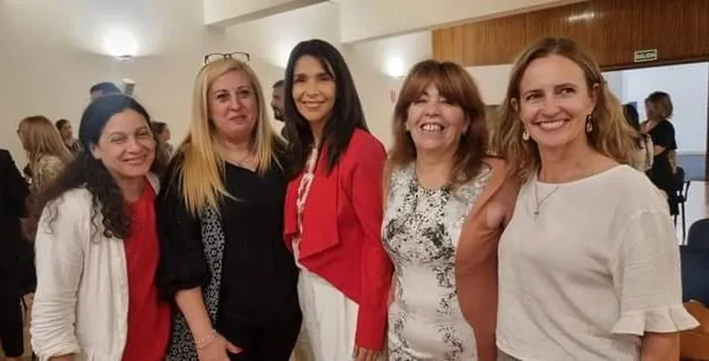 Lima, Teijeiro, Sara Durán, Alba Moliterni y Teresita Aguiar.