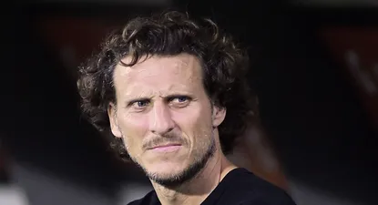 Diego Forlán: Nunca le falté el respeto a ningún árbitro