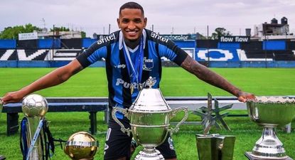 Juan Izquierdo y una temporada llena de títulos con Liverpool; fue en 2023