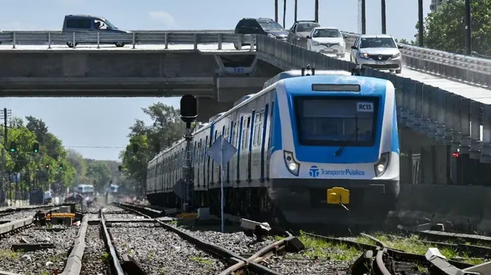 Nuevo reclamo salarial: La Fraternidad reducirá la velocidad de los trenes por 24 horas el próximo martes