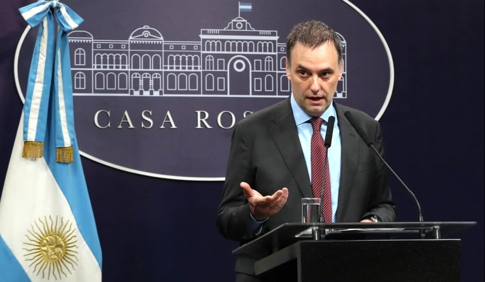 Manuel Adorni anunció el avance en la privatización de las concesiones de las rutas y autopistas