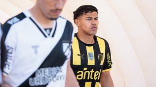 Facundo Álvez en Danubio vs Peñarol por la Copa AUF Uruguay