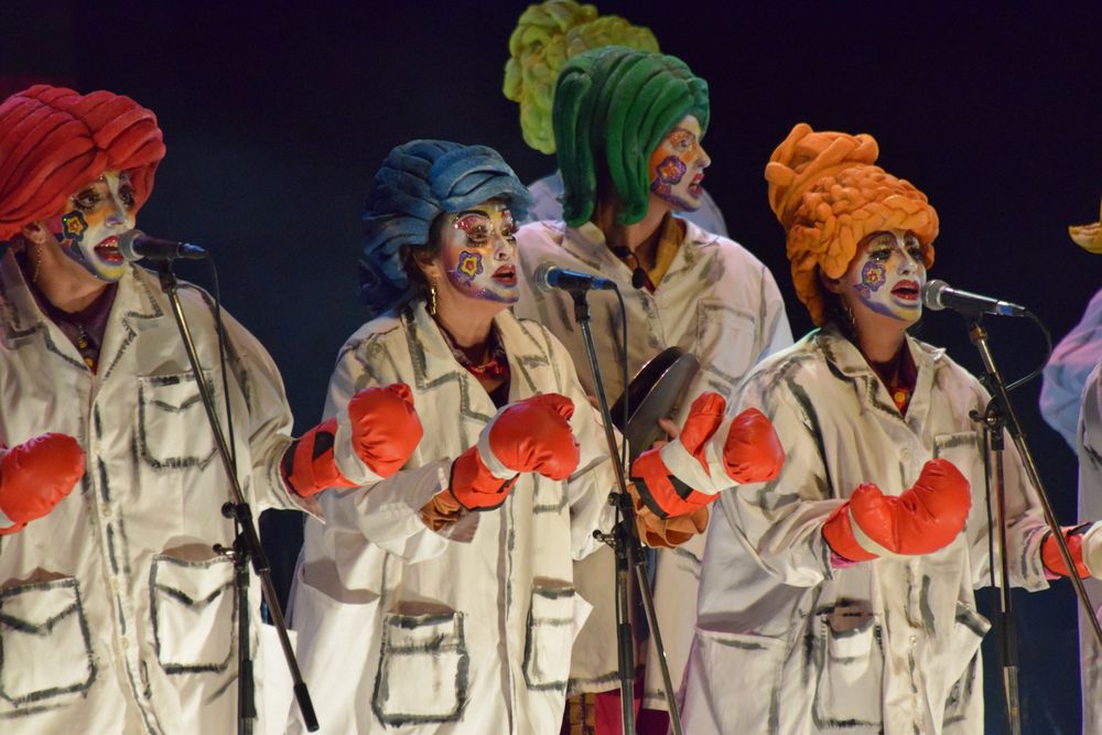 Carnaval: llega uno de los momentos de mayor tensión, la divulgación de la lista de los que pasan a la Liguilla 2026, que serán 24 de los 40 elencos.