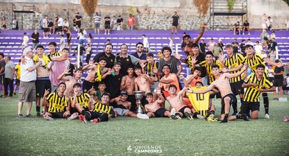 La U15 de Peñarol campeona
