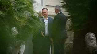 Yamandú Orsi recibe a delegación de la OCDE