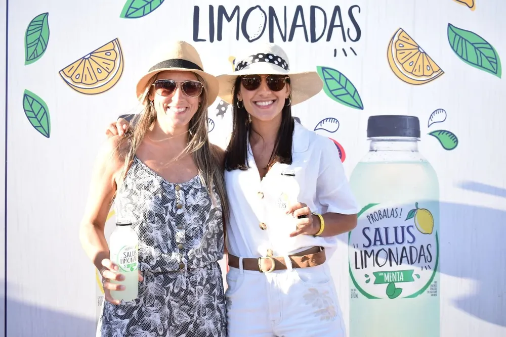 Laura Kostachis y Vanessa Estevan