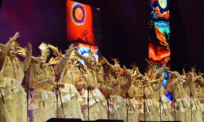 Daecpu postergó la actuación Doña Bastarda (en la foto la murga, con Agustín entre sus componentes, durante la segunda rueda del concurso en el Teatro de Verano).