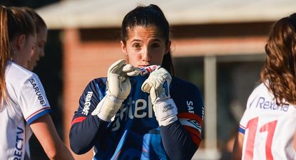 Josefina Villanueva, ganadora del premio a mejor golera del Fútbolx100