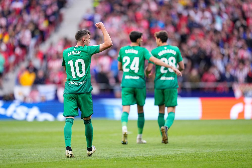 El Osasuna golea al Atlético de Madrid.