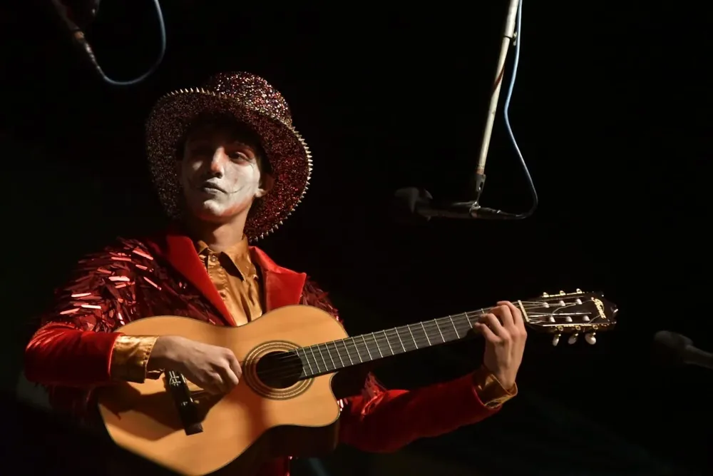 En la noche de este martes 1º de febrero concursarán tres murgas en el Ramón Collazo.