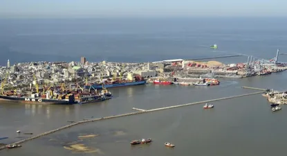Capitales paraguayos quieren construir puerto en Soriano.