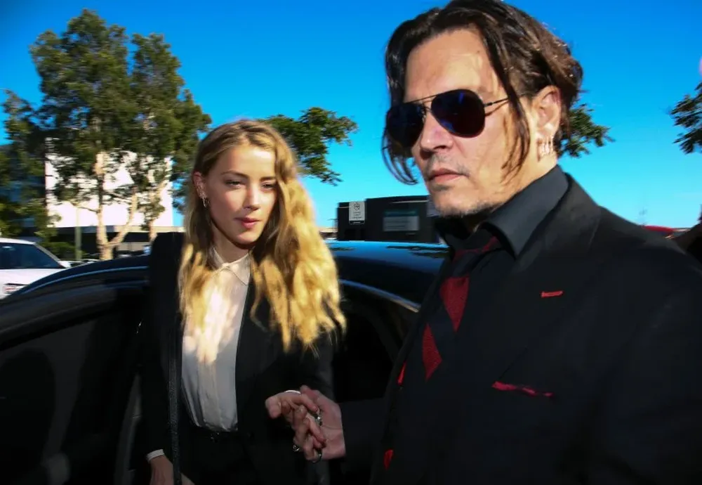 Johnny Depp y su esposa Amber Heard se separan