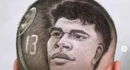 El corte de pelo con la imagen de Alan Matturro y la reacción del zaguero