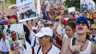 Miles de personas en la Plaza de Colón, en Madrid, reclaman libertad para Venezuela