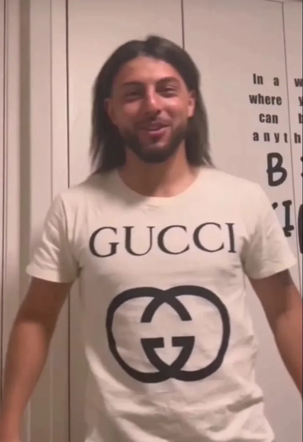 El cambio de look de Maxi Falcón para cumplir una promesa