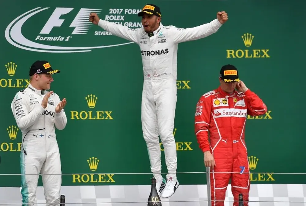 Lewis Hamilton celebra en Silverstone