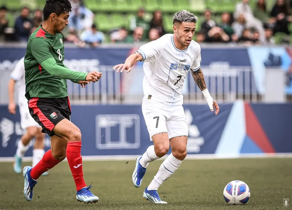 Diego Hernández de la selección uruguaya ante México en los Juegos Panamericanos