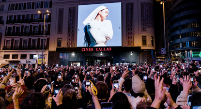 La presentación de la tapa del nuevo álbum de Rosalía, Lux.