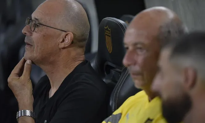 Alfredo Arias está obligado a una variante