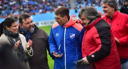 Romero en su homenaje antes de la final del Intermedio