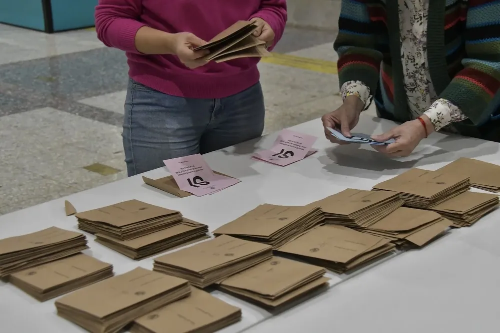 El domingo tuvo lugar el referéndum para derogar 135 artículos de la LUC