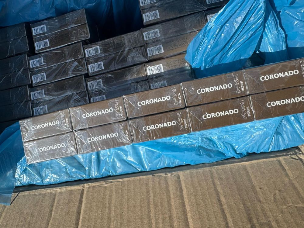 Cajas de cigarrillos falsificados