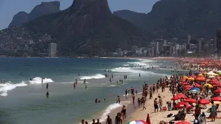 Oferta agotada y vuelos extraordinarios: cómo se preparan el aeropuerto y las agencias de viaje para una Semana de Turismo récord