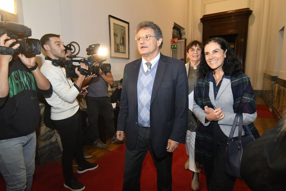 La ministra Azucena Arbeleche entrega la Rendición de Cuentas 2023