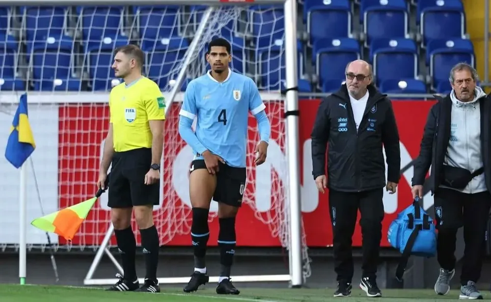 Araujo tras su lesión ante Irán