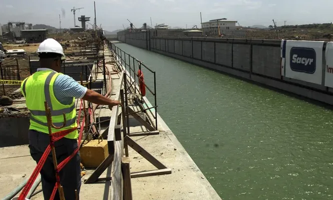 El nuevo canal abre un nuevo  mundo para la logística