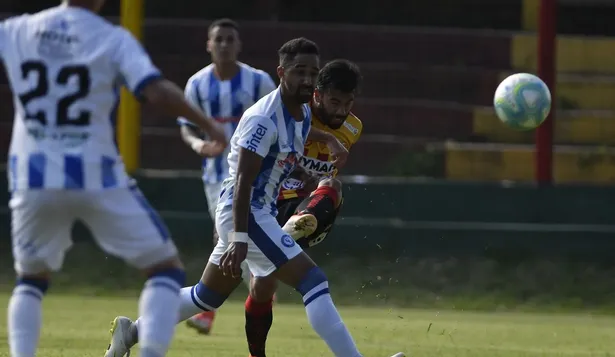 El lateral Juan Acosta es nuevo jugador de Peñarol y segundo refuerzo para 2020