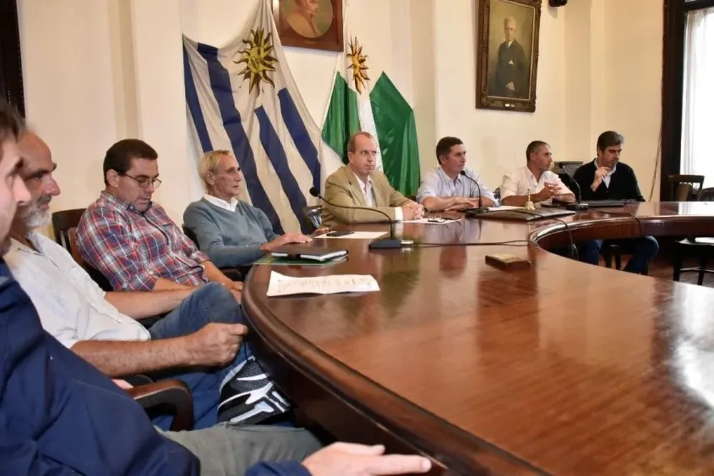 El vice de la FR, M. Sangunetti, advirtió que golpearán todas las puertas necesarias en pro de soluciones