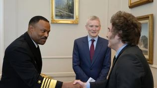 El almirante Alvin Holsey, jefe del Comando Sur de EEUU, se reunió con Javier Milei en la Casa Rosada.