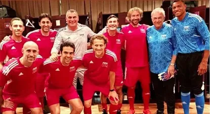 Forlán y Lugano en partido de leyendas FIFA en Qatar