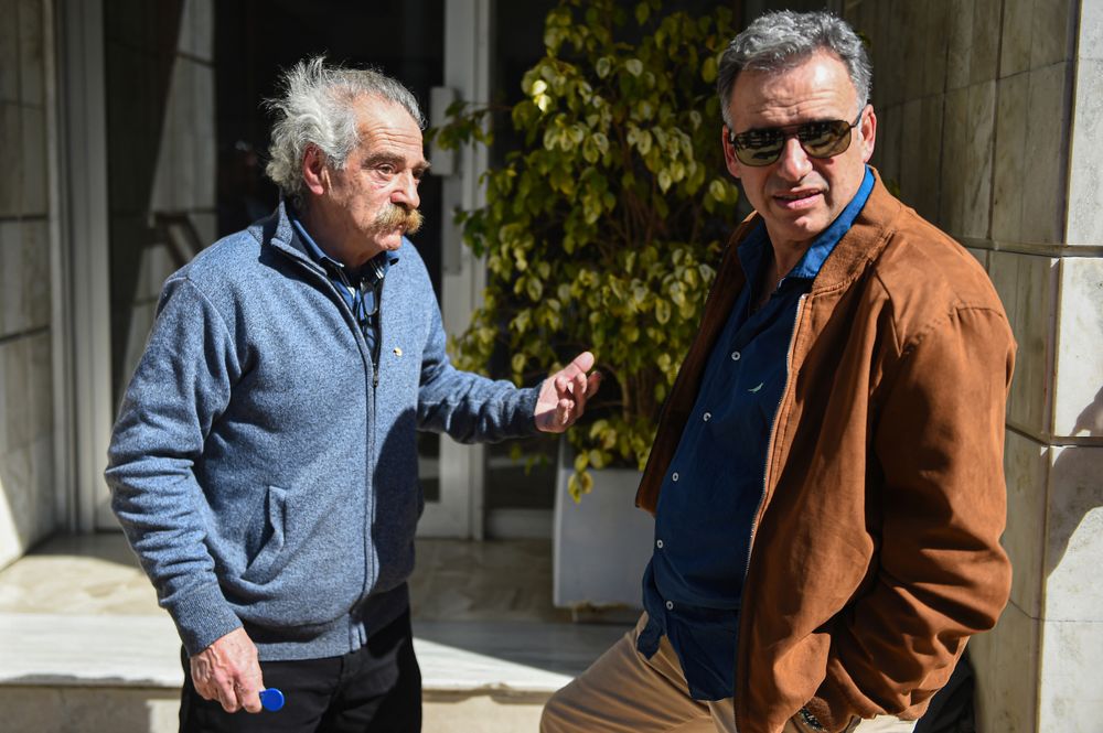 IGNACIO ERRANDONEA Y Yamandú Orsi Familiares de detenidos desaparecidos