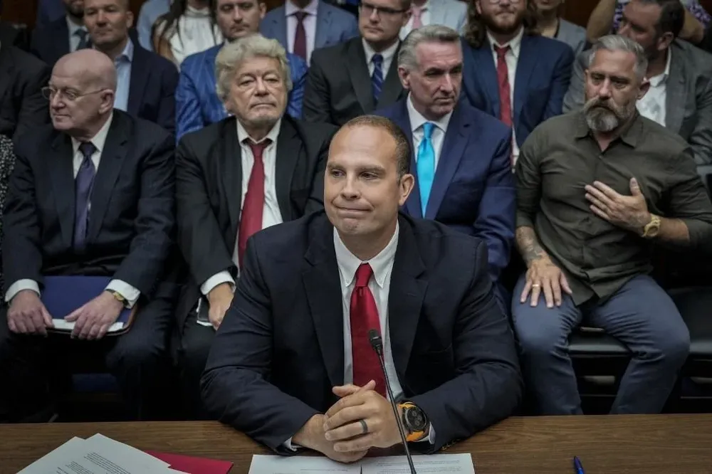 El ex oficial de Inteligencia David Grusch dijo que su país mantiene un programa de recuperación de ovnis altamente secreto