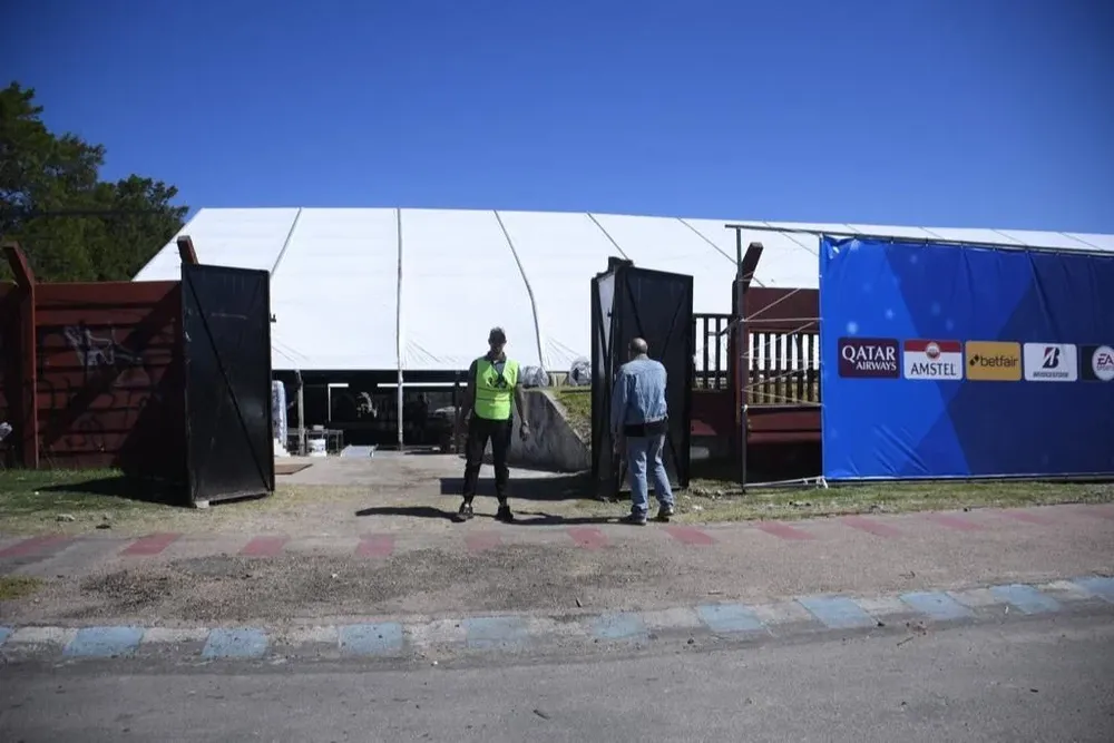 Por ahí se ingresará a los servicios de hospitalidad