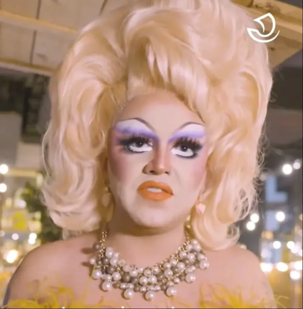 Minima Gesté, la drag queen que desfilará con la antorcha olímpica