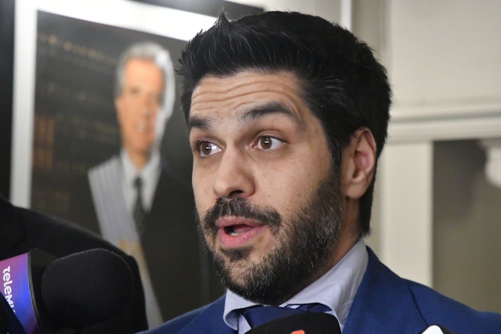 Andrés Ojeda, Felipe Schipani/Reunión en la Huella de Seregni por cambios en periodo electoral.