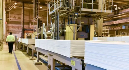 A nada de definirse por una inversión millonaria, UPM enfrenta un conflicto salarial