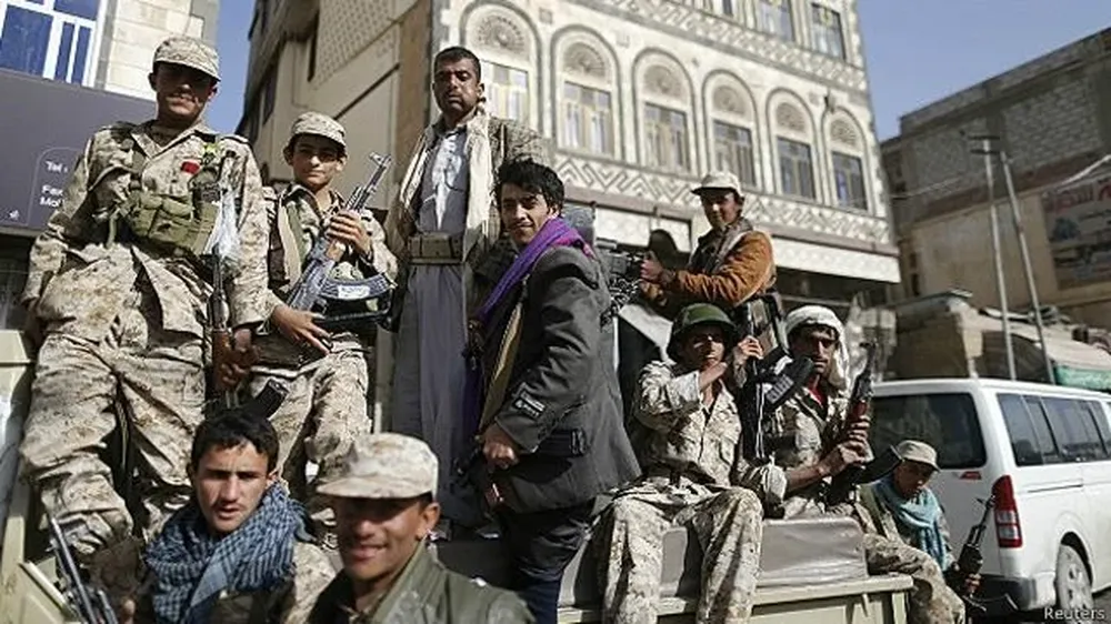 “Seguiremos las operaciones militares hasta que la agresión israelí contra el pueblo palestino en Gaza y en Cisjordania termine”, comunicaron los hutíes.