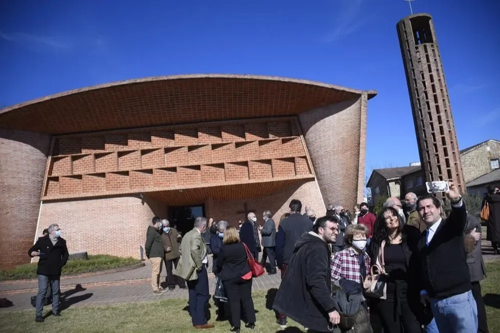 La Iglesia Cristo Obrero de Atlántida.