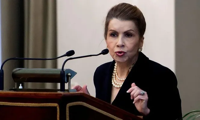 Carmen Reinhart ha estudiado a fondo las crisis financieras y los flujos de capital.