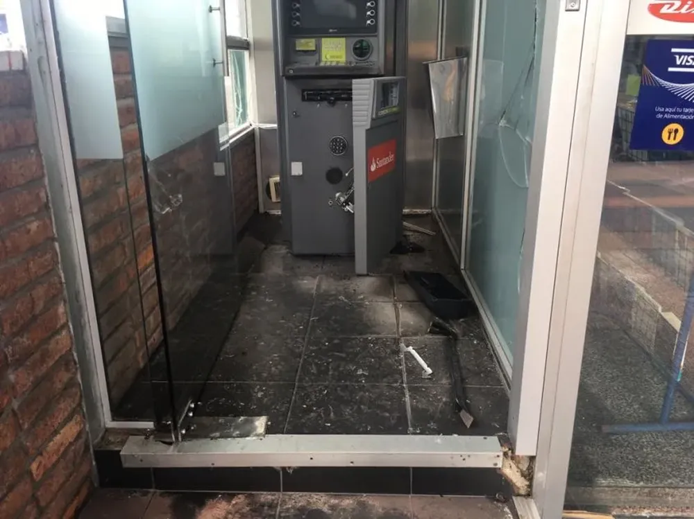 El cajero que intentaron robar en esta madruga, en Parque Batlle