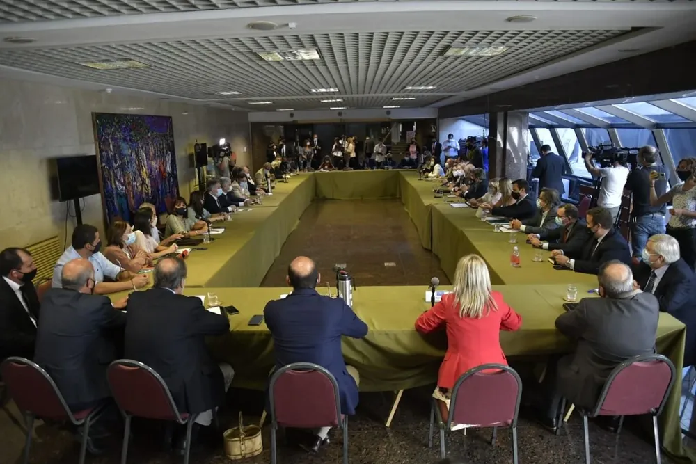 Los legisladores de la coalición se reunieron en el edificio anexo del Palacio Legislativo